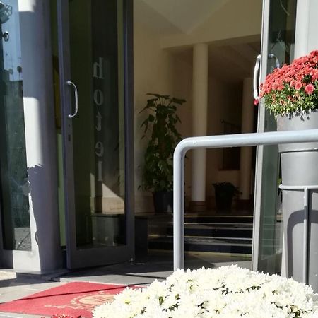 莱奥帕尔迪酒店 那不勒斯 外观 照片